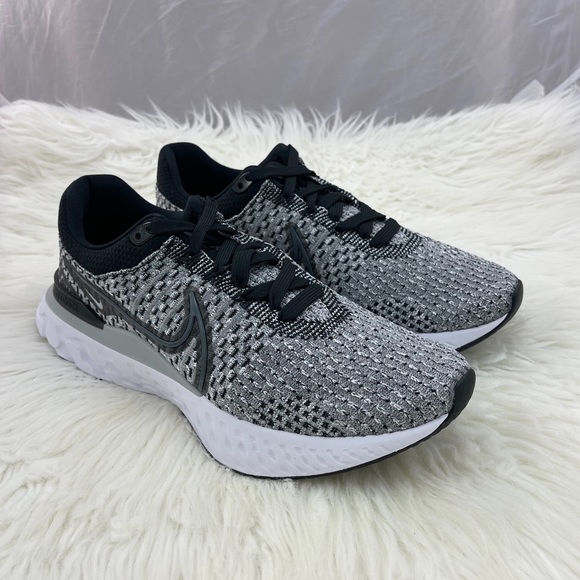 Men's Nike React Infinity Run Flyknit 3 Smoke Grey Sneakers - Picture 7 of 7